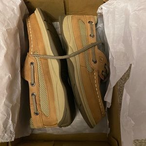 Sperry NIB boys Boatshoes- Lanyard size 1.5